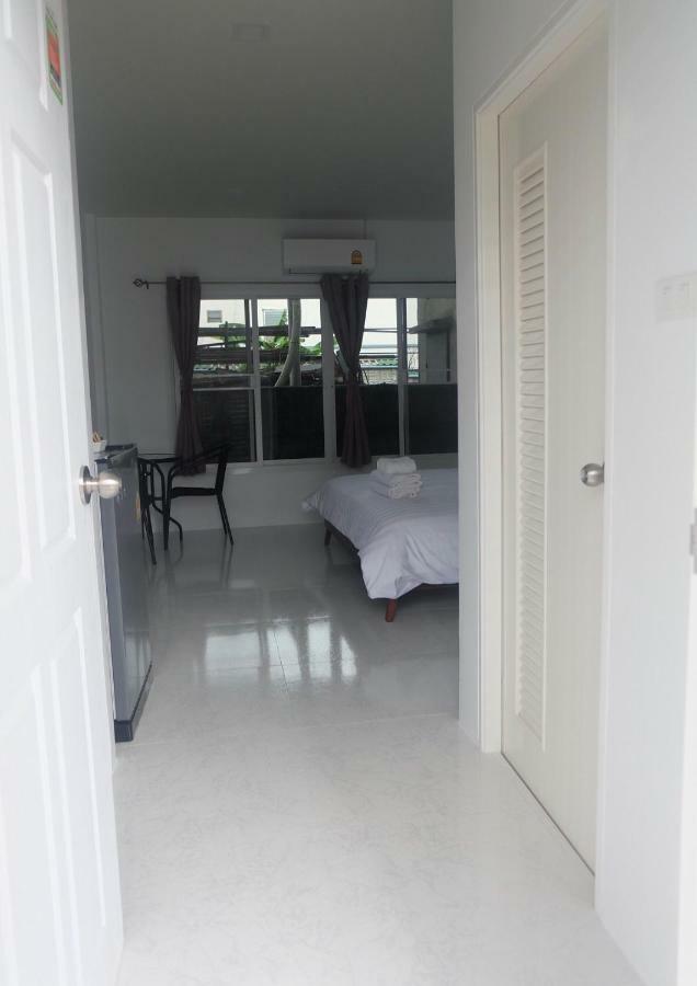 Airport Pearl Apartment Nai Yang